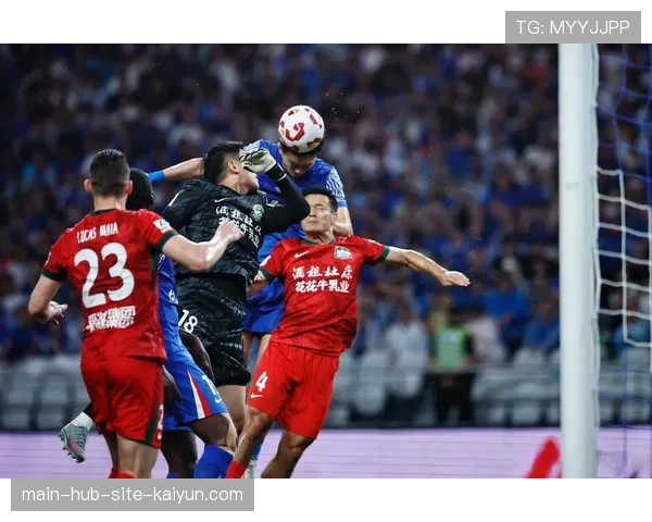 申花进攻套路丰富，拉唐头球破门展现定位球威胁